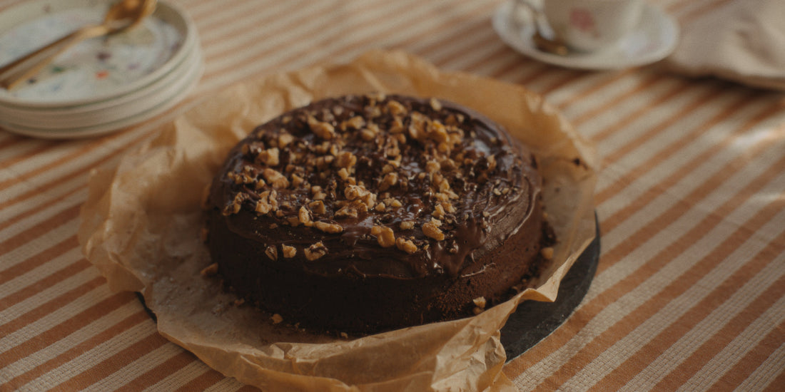 Schoko-Soufflé-Torte – fudgy, glasiert und unwiderstehlich